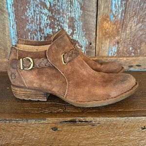 Born Sylvia Brown Suede Leather Ankle Booties Size 7